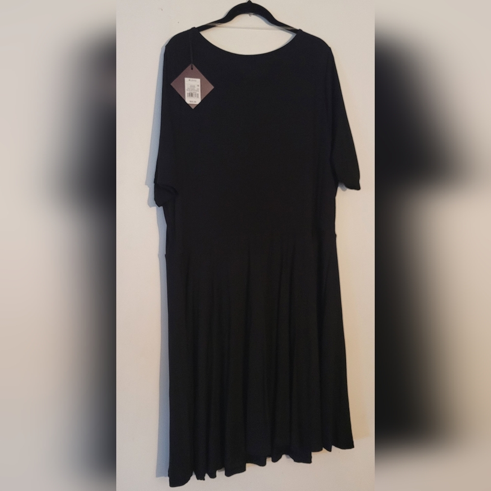 Dress - Picture 2 of 3